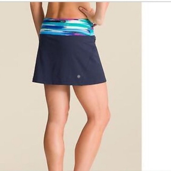 Athleta Grenadine Airbrush Relay Skort Lines Tall - Picture 4 of 9